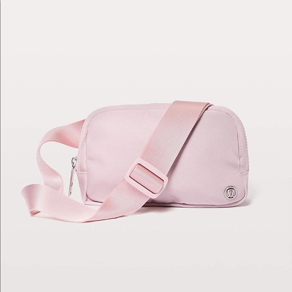 Lululemon Everywhere Belt Bag 1L